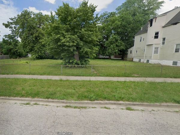 7131 S Princeton Avenue, Chicago, IL 60621