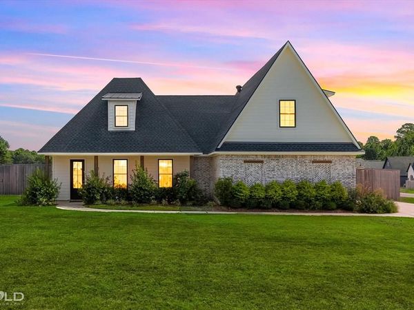 311 Hall Road , Stonewall, LA 71078
