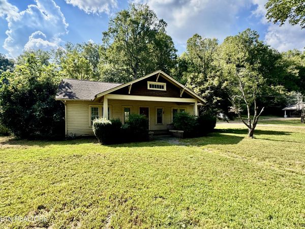 1608 Highway 116 , Caryville, TN 37714