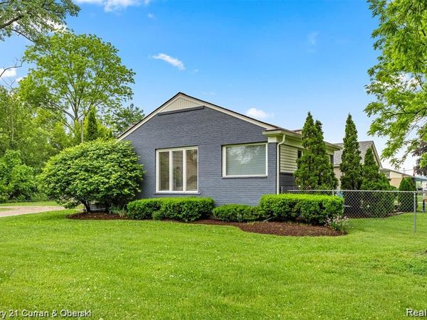 29118 Clarita Street , Livonia, Mi 48152