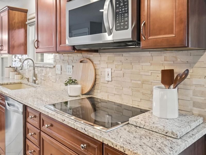 7505 Benderson Drive , Westerville, OH 43082 Photo 18