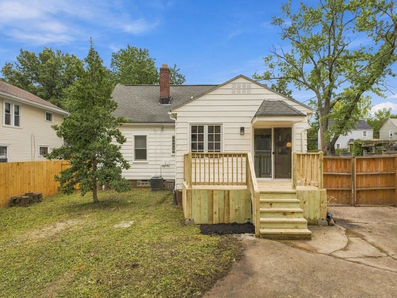 201 E Lakeview Avenue, Columbus, OH 43202 Photo 51
