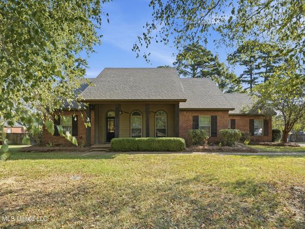 212 Deerfield Club Drive, Canton, MS 39046