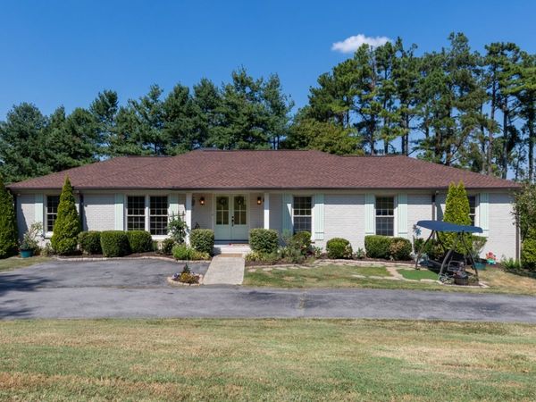 2221 Castlewood Dr, Franklin, TN 37064