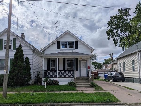 4050 6th AVENUE, Kenosha, WI 53140