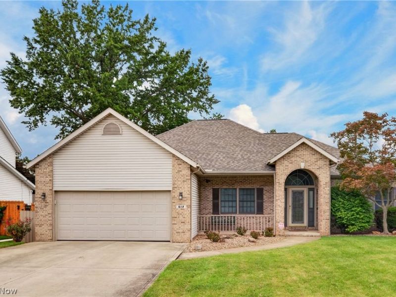 612 Bayberry Road, Lorain, OH 44053 Photo 1