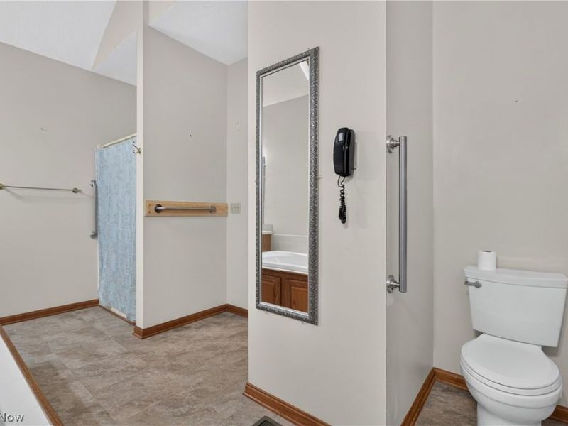 612 Bayberry Road, Lorain, OH 44053 Photo 18