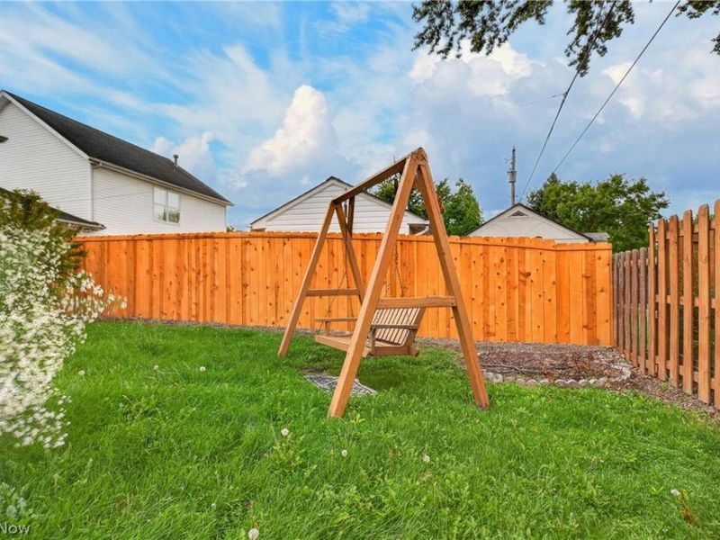 612 Bayberry Road, Lorain, OH 44053 Photo 33