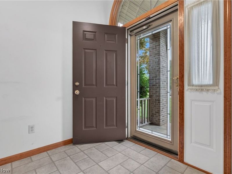 612 Bayberry Road, Lorain, OH 44053 Photo 4