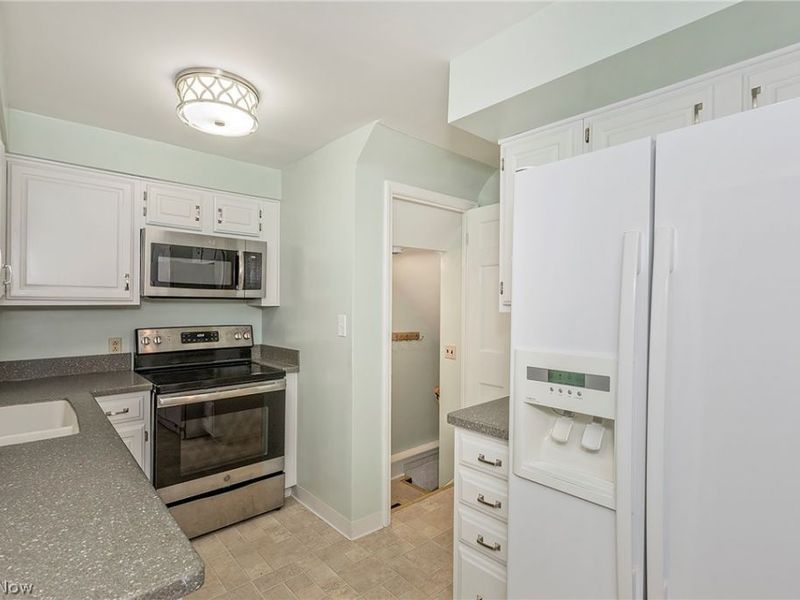 5164 Spencer Road, Lyndhurst, OH 44124 Photo 12