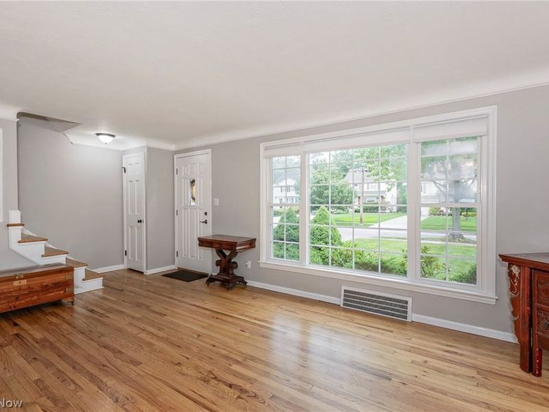 5164 Spencer Road, Lyndhurst, OH 44124 Photo 6