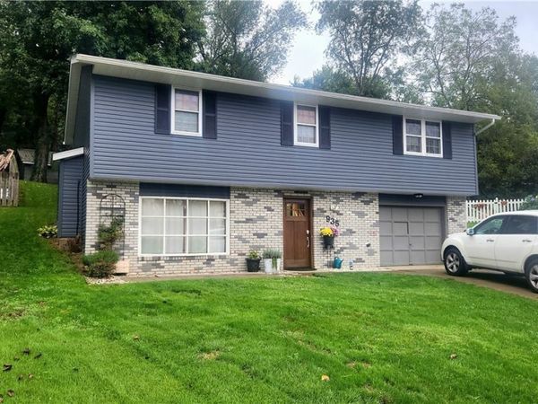 935 Chelsea Drive , Dover, OH 44622