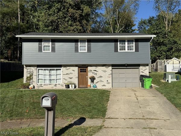 935 Chelsea Drive, Dover, OH 44622