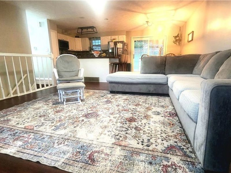 935 Chelsea Drive , Dover, OH 44622 Photo 17