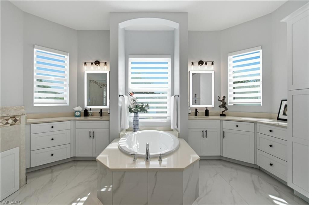 207 San Mateo Dr , Bonita Springs, FL 34134 Photo