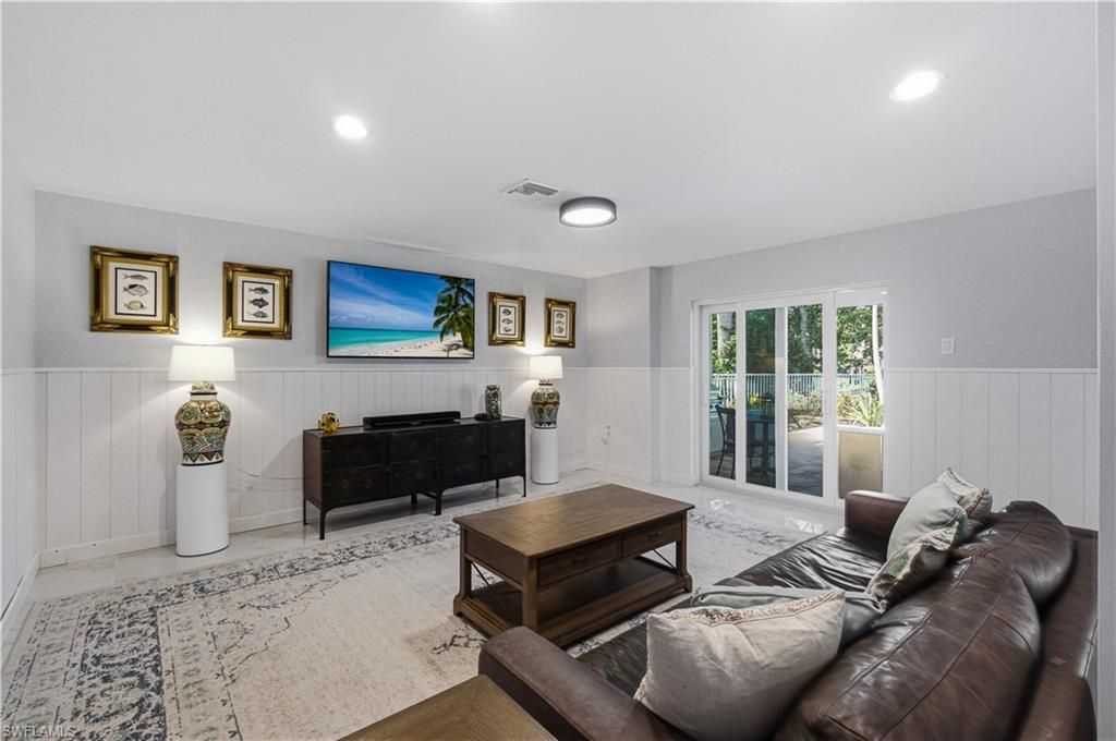 207 San Mateo Dr , Bonita Springs, FL 34134 Photo