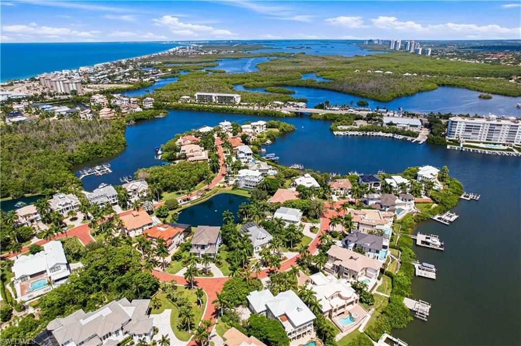 207 San Mateo Dr , Bonita Springs, FL 34134 Photo