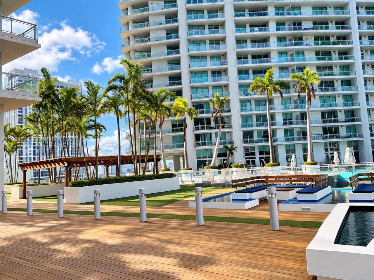 92 SW 3rd St , Unit 1603, Miami, FL 33130 Photo