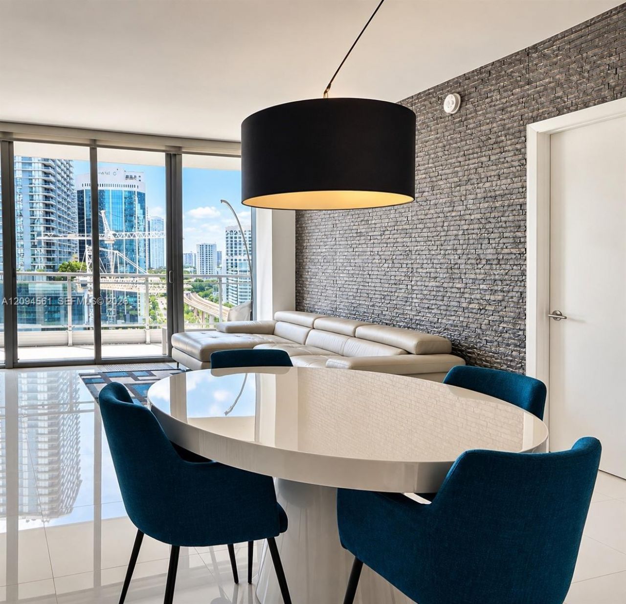 92 SW 3rd St , Unit 1603, Miami, FL 33130 Photo
