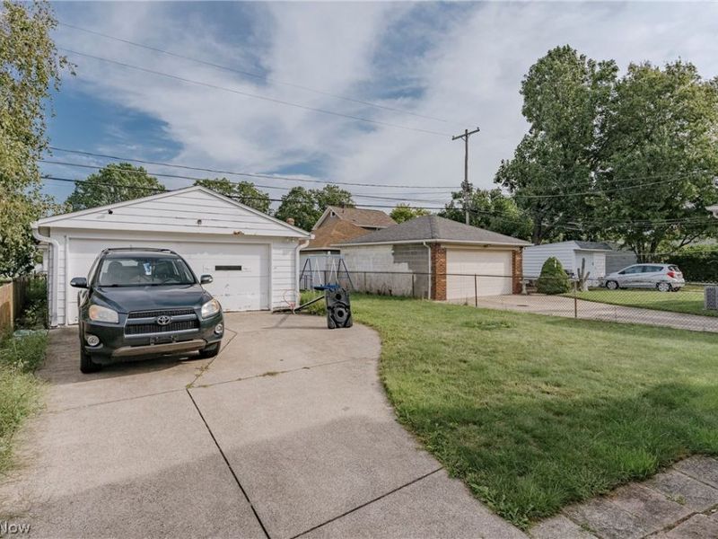 6306 Westlake Avenue, Parma, OH 44129 Photo 9