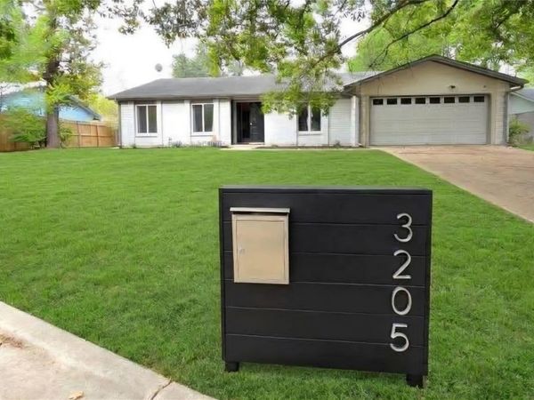 3205 Loyola LN, Austin, TX 78723