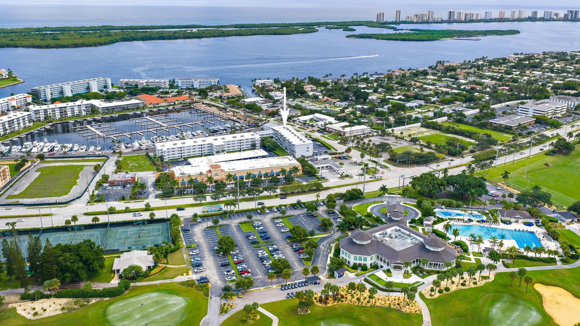 155 Yacht Club Drive, Unit 207, North Palm Beach, FL 33408 Photo