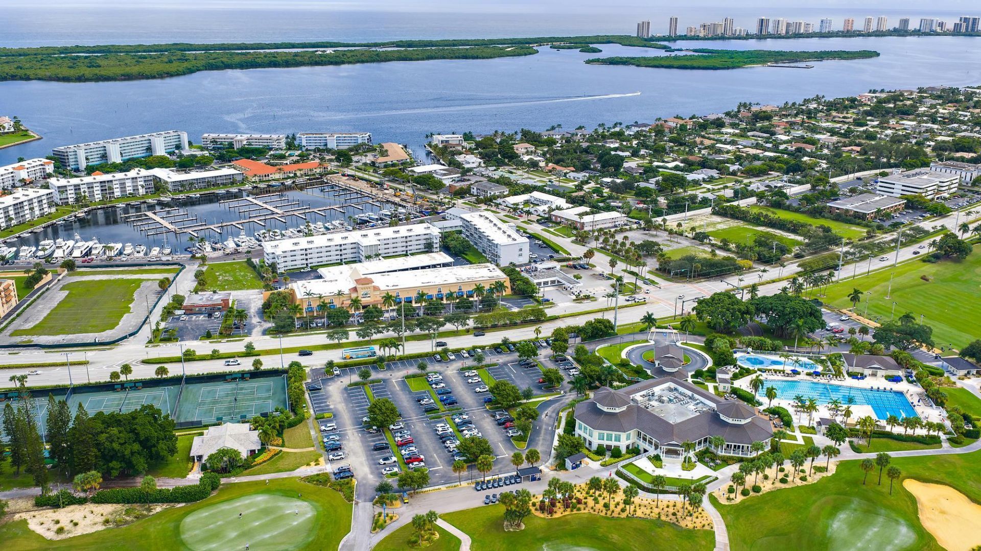 155 Yacht Club Drive, Unit 207, North Palm Beach, FL 33408 Photo