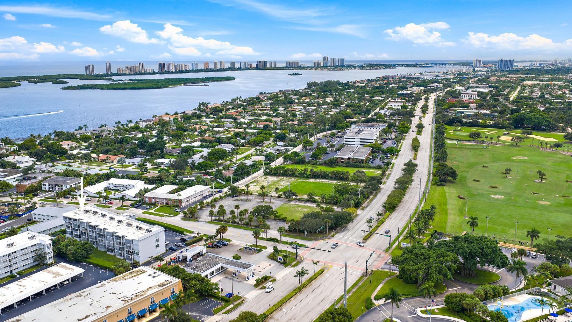 155 Yacht Club Drive, Unit 207, North Palm Beach, FL 33408 Photo