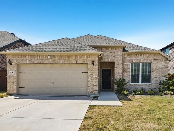 316 Rangars Ridge Place, Fort Worth, TX 76120