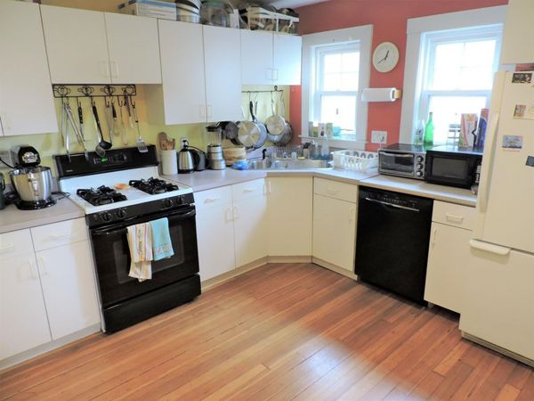 86 Henry St, Unit #1, Cambridge, MA 02139