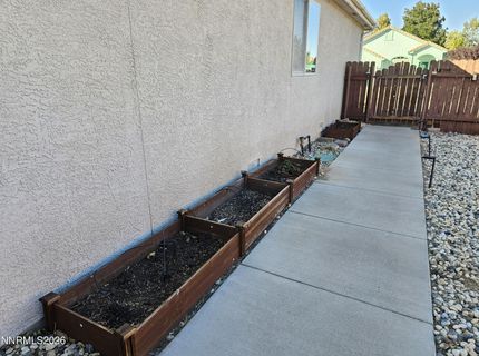 6784 N Drexel Drive, Sparks, NV 89436 Photo