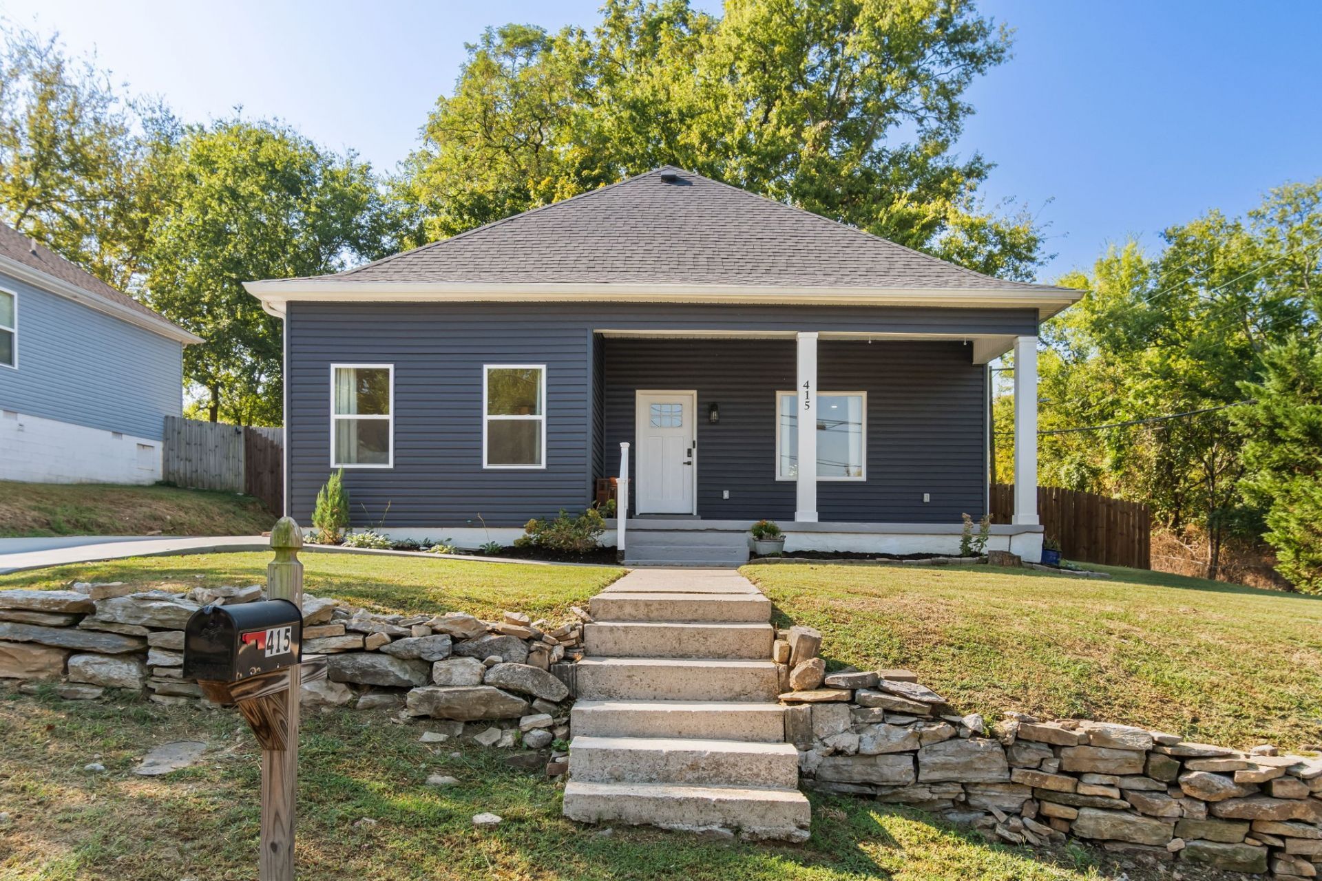 415 W 13th St Columbia, TN 38401