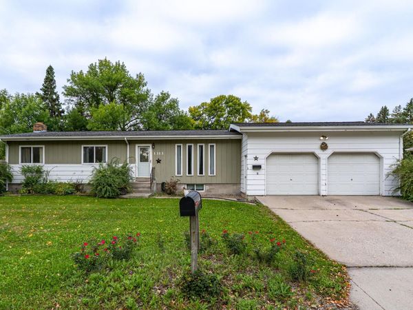 1313 Albert Street, Crookston, MN 56716