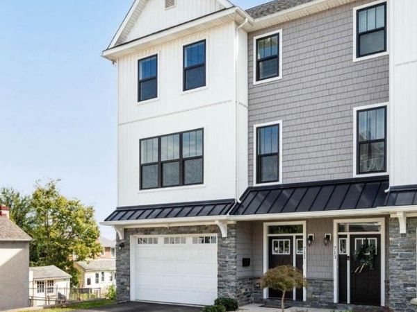 711 MILL STREET , BRIDGEPORT, PA 19405