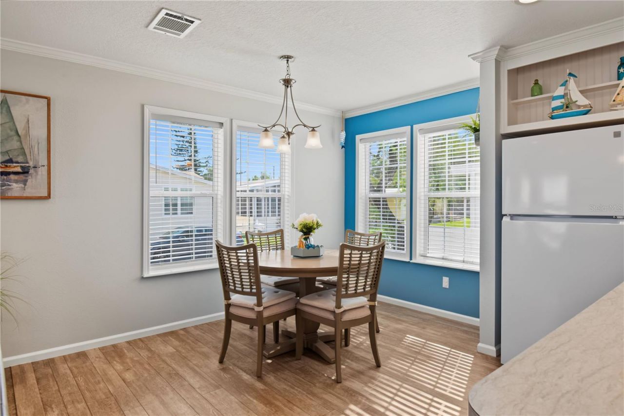 919 50th Avenue W, Bradenton, FL 34207 Photo