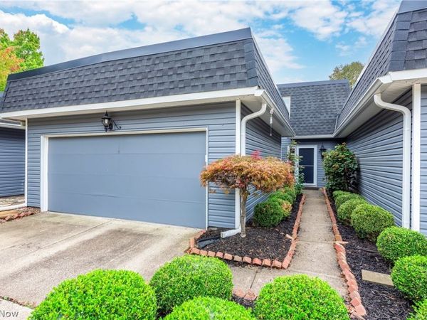19245 Briarwood Lane, Strongsville, OH 44149