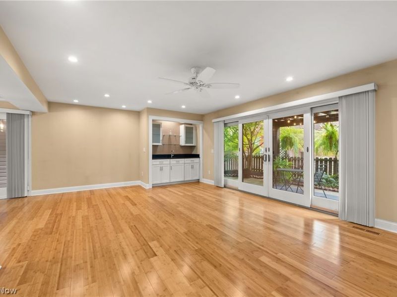 19245 Briarwood Lane, Strongsville, OH 44149 Photo 16