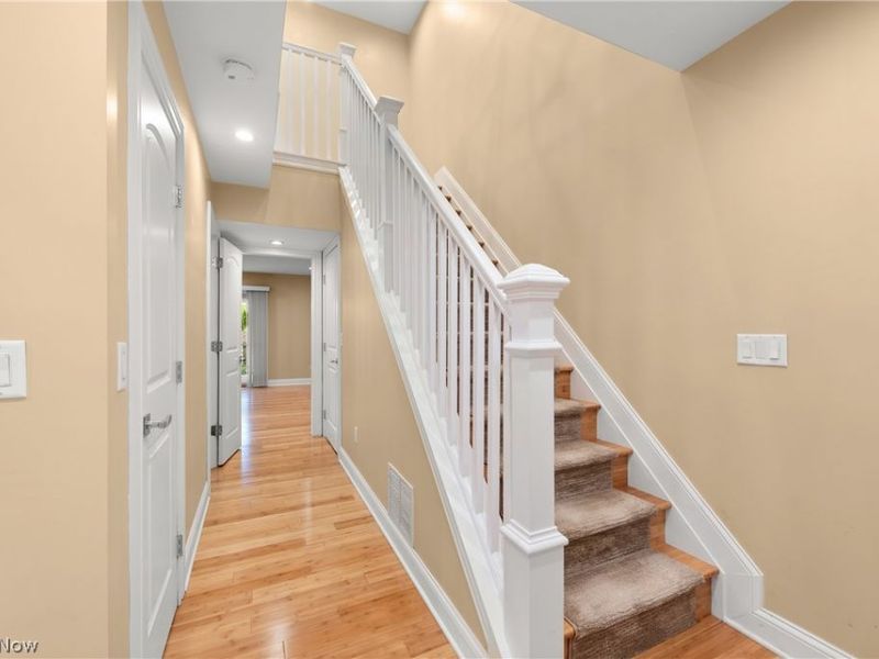 19245 Briarwood Lane, Strongsville, OH 44149 Photo 3