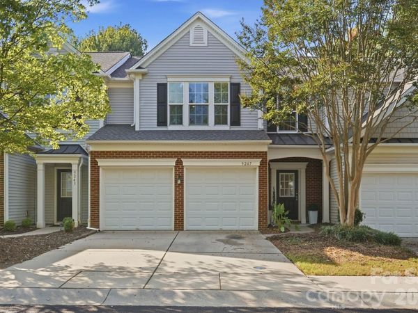 9247 Mcalwaine Preserve Avenue , Charlotte, NC 28277