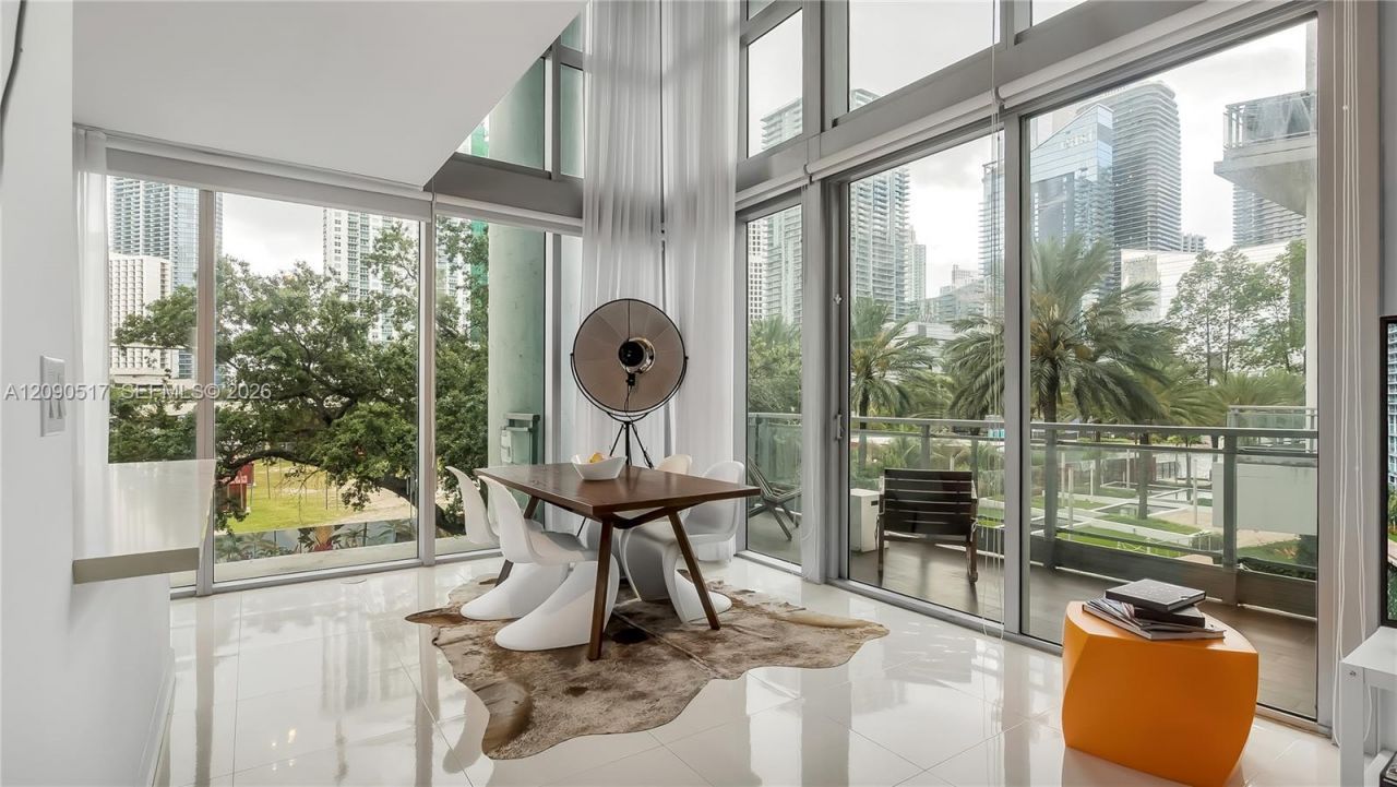 90 SW 3rd St , Unit 308, Miami, FL 33130 Photo