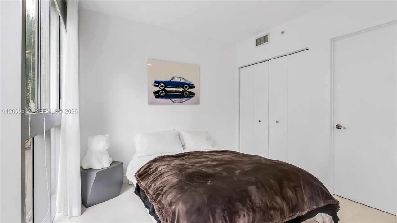 90 SW 3rd St , Unit 308, Miami, FL 33130 Photo