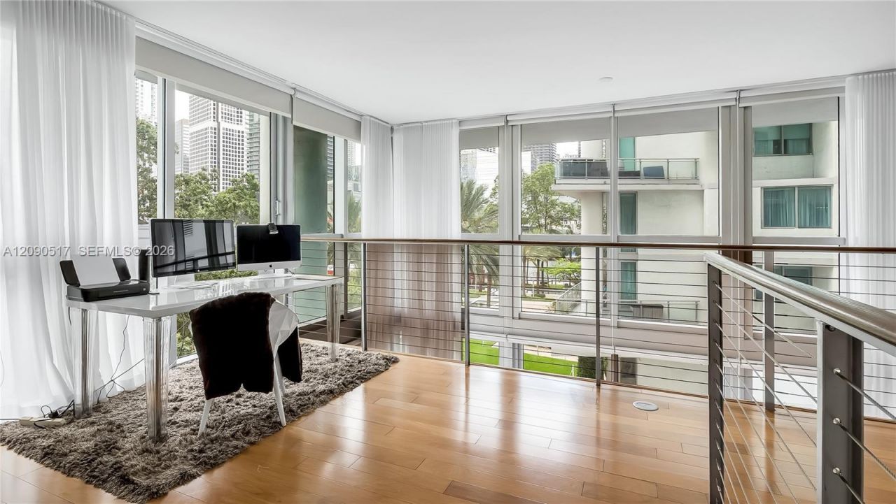 90 SW 3rd St , Unit 308, Miami, FL 33130 Photo
