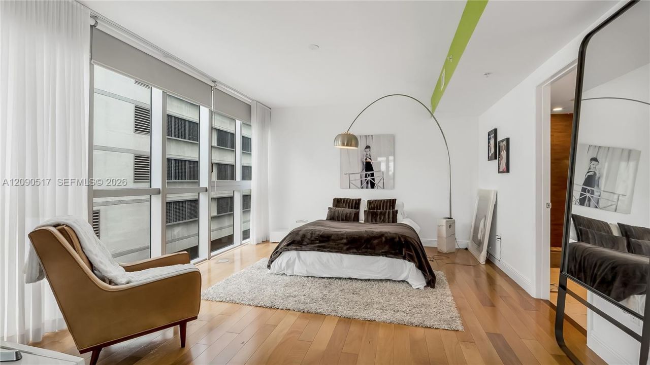 90 SW 3rd St , Unit 308, Miami, FL 33130 Photo