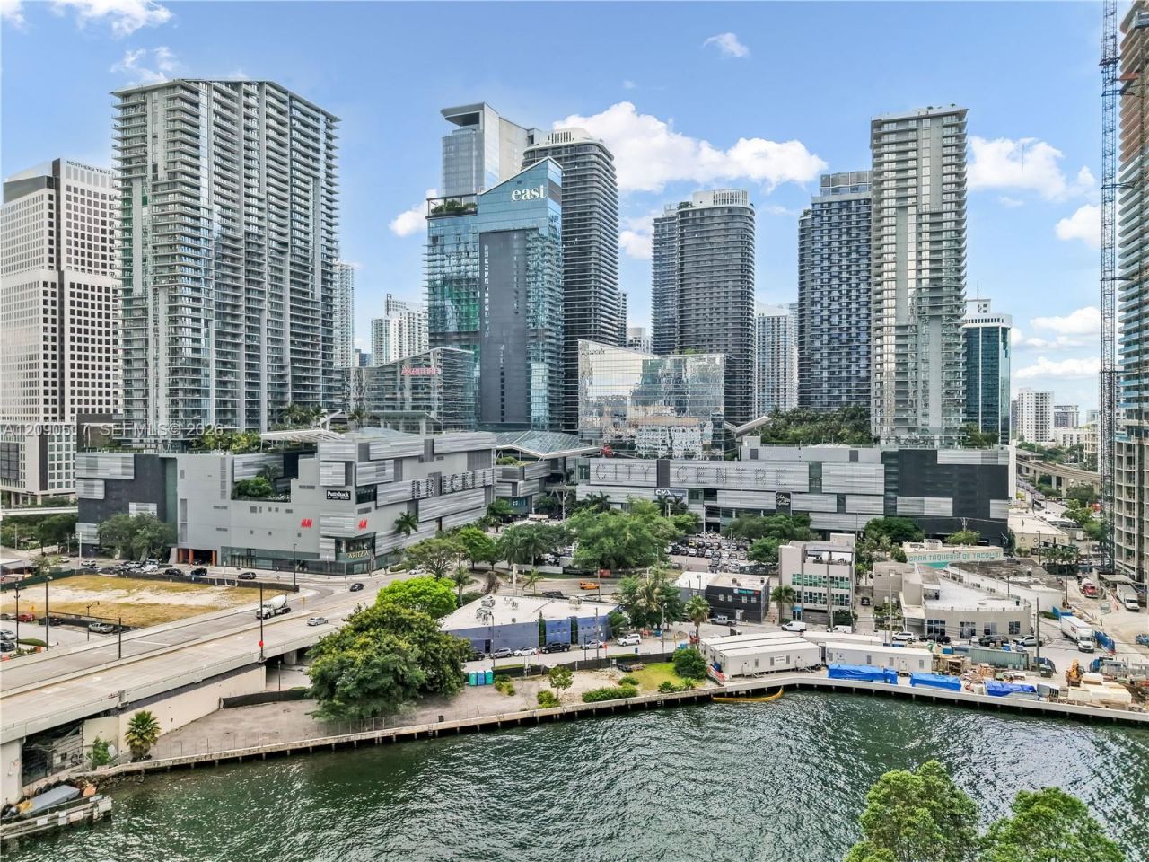 90 SW 3rd St , Unit 308, Miami, FL 33130 Photo