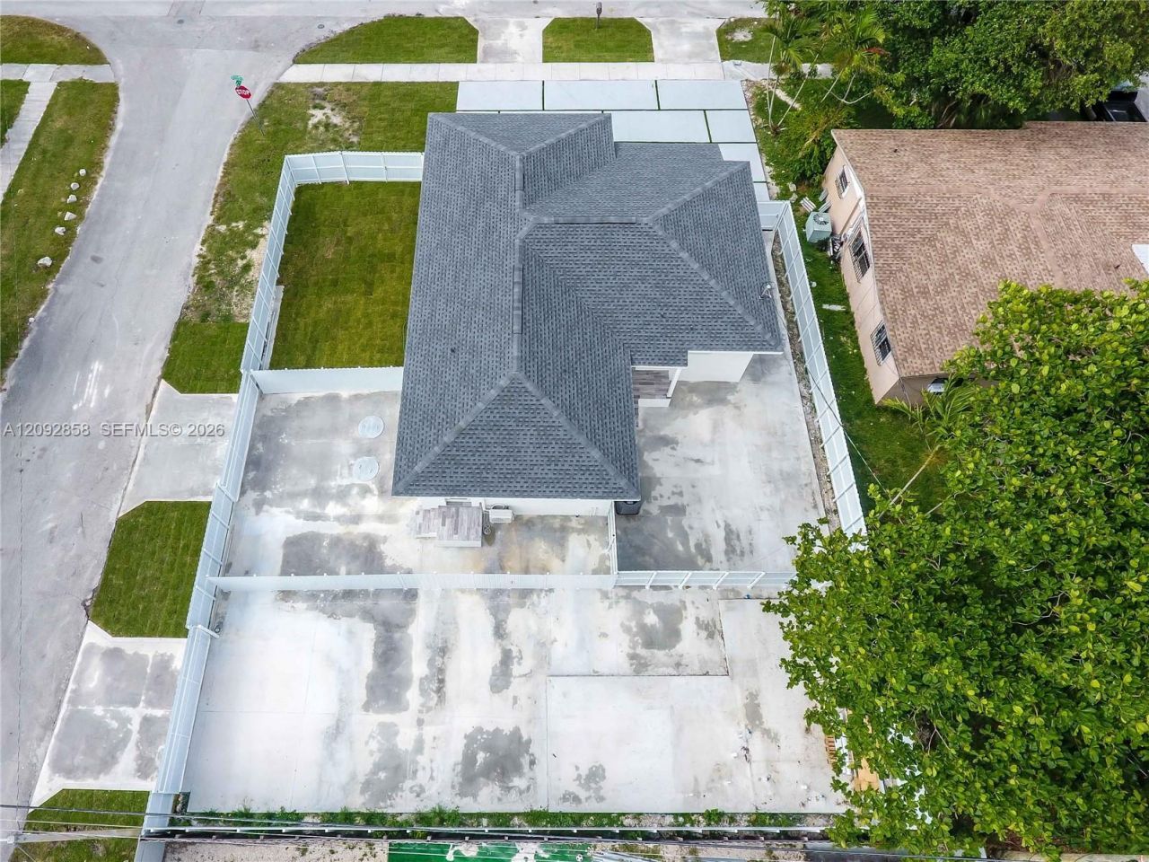 11001 SW 220th St, Unit EFF, Miami, FL 33170 Photo