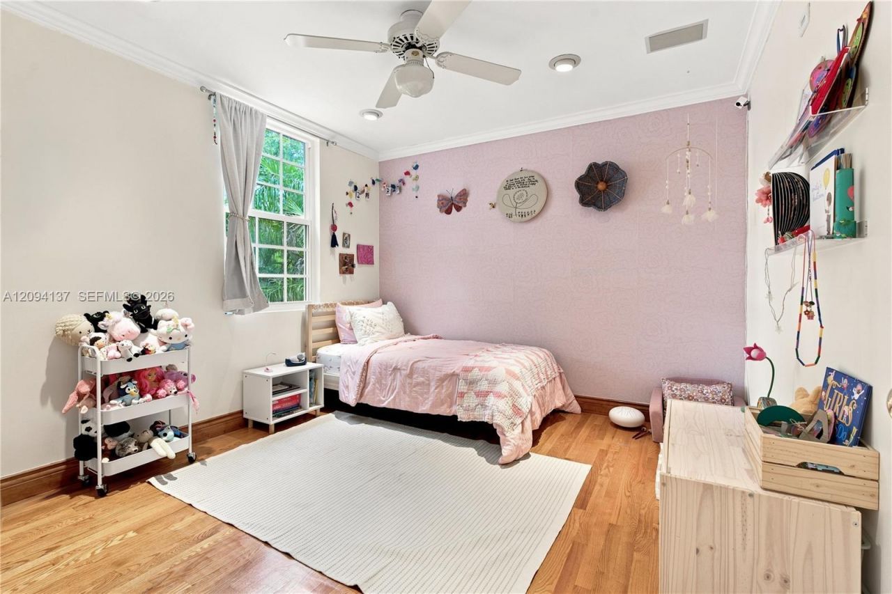 3141 Peachy St, Unit 12, Miami, FL 33133 Photo