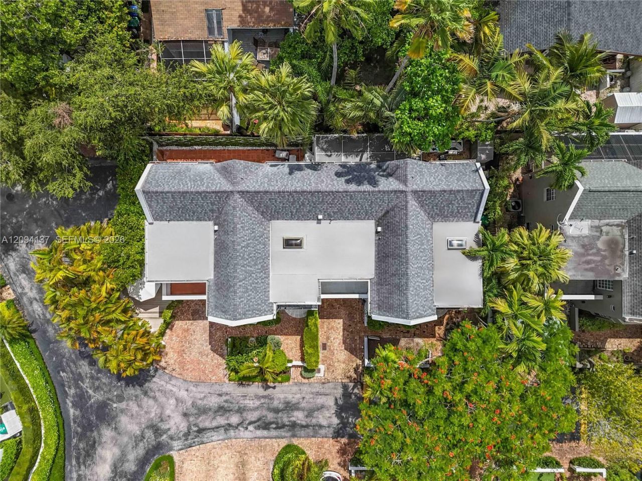 3141 Peachy St, Unit 12, Miami, FL 33133 Photo
