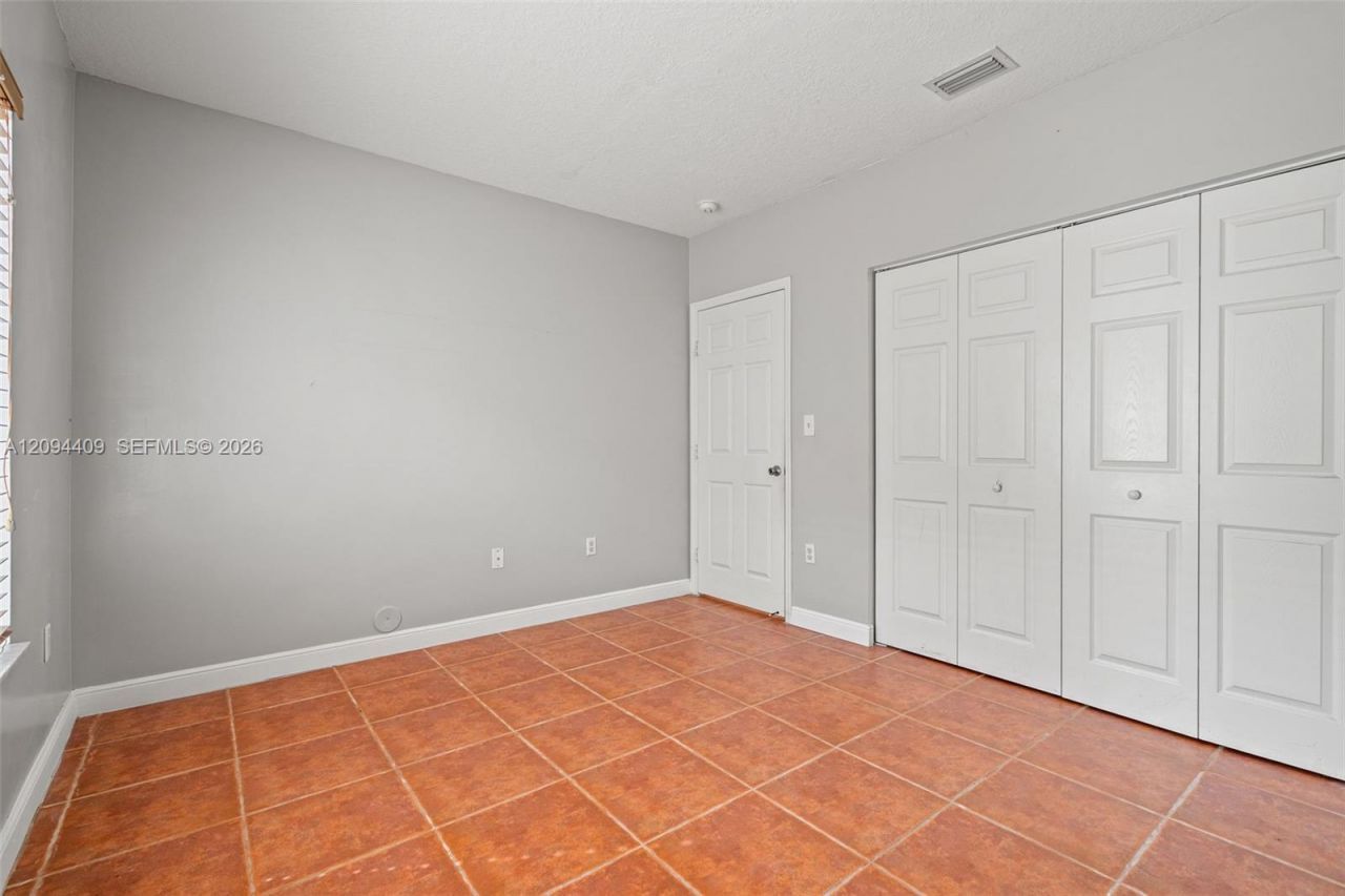 16148 SW 143rd St , Miami, FL 33196 Photo