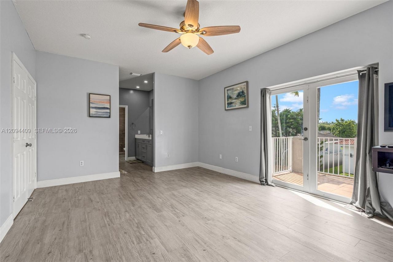 16148 SW 143rd St , Miami, FL 33196 Photo