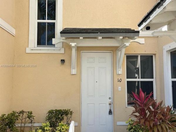 142 SE 28th Ter , Unit 10, Homestead, FL 33033